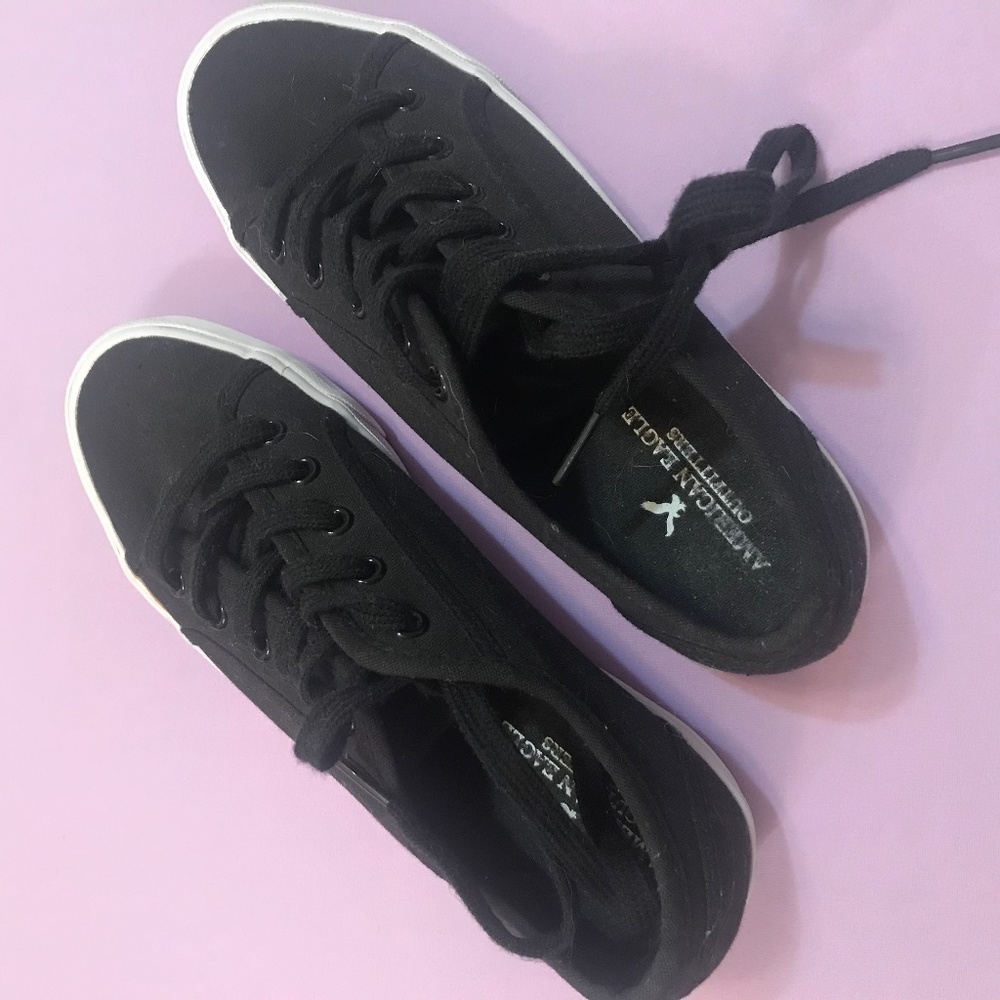 American Eagle Sneakers